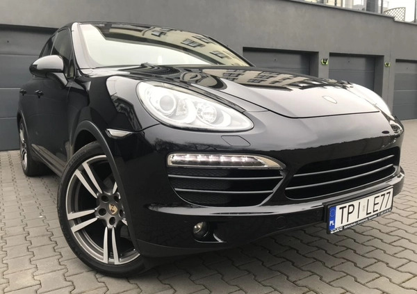 Porsche Cayenne cena 111111 przebieg: 152000, rok produkcji 2011 z Katowice małe 742